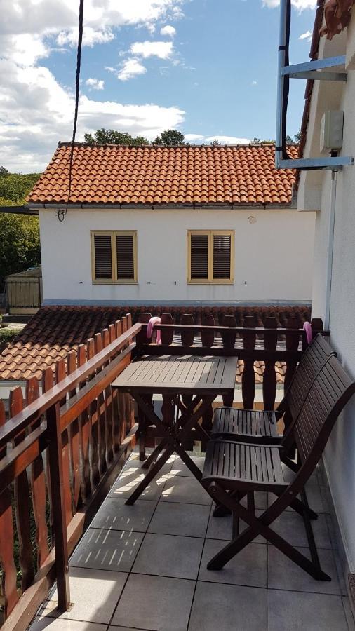 Apartments With A Parking Space Soline, Krk - 18787 Dobrinj Εξωτερικό φωτογραφία