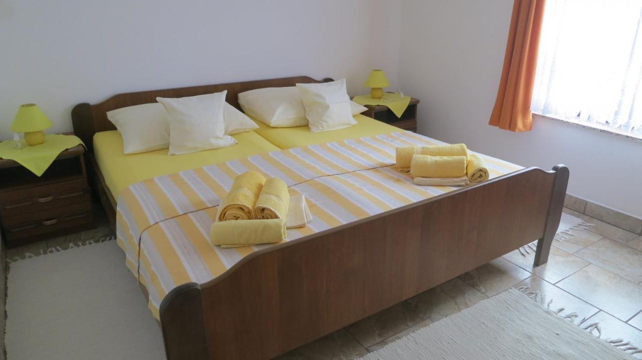 Apartments With A Parking Space Soline, Krk - 18787 Dobrinj Εξωτερικό φωτογραφία